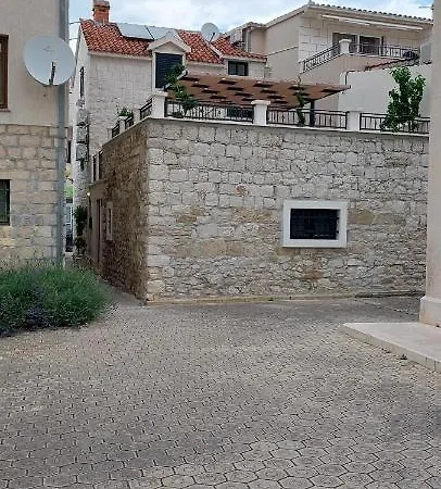 Apartment Mira Kastela