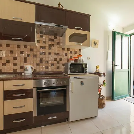 Mira Apartment