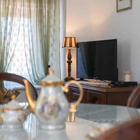 Mira Apartment Kastela