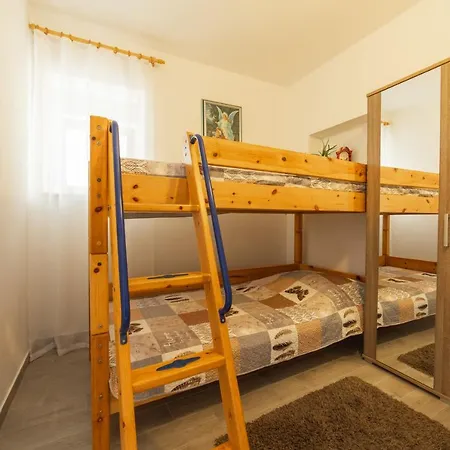Mira Kastela