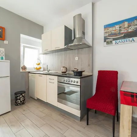 Mira Apartment *