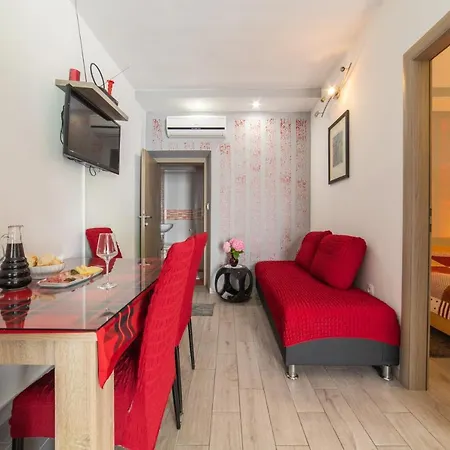 Mira アパート Kaštela