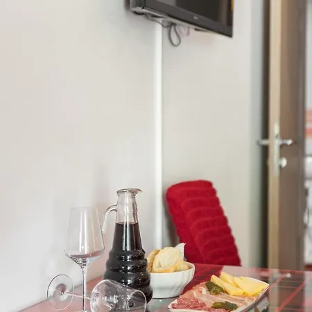 Mira アパート Kaštela